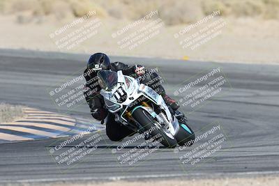 media/Dec-07-2025-CVMA (Sun) [[3e7d2de5dc]]/Race 7-Formula Lightweight Twins Shootout/